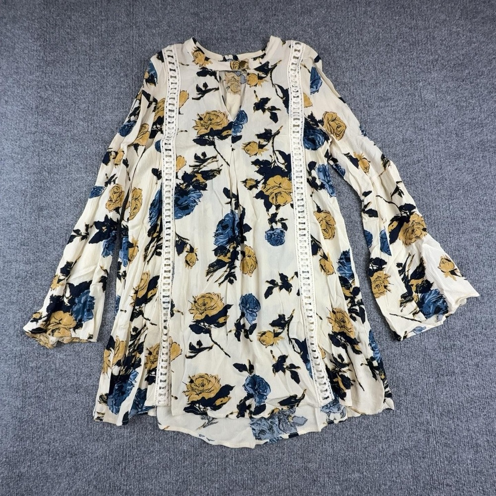 Blu Pepper Womens Small White Floral Shift Dress Bell Sleeve Boho Keyhole BA6474